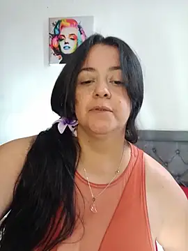 Snapshot of lucia_vonne_ chatting on 07/23/26, 06:17 lucia vonne online show from 07/23/26, 06:17