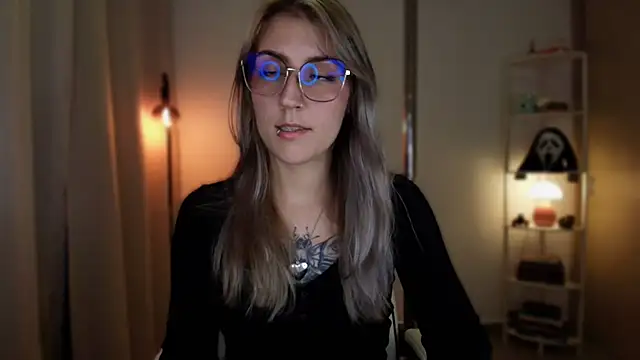 Snapshot of Dakotaa_ chatting on 04/05/26, 12:41 Dakotaa online show from 04/05/26, 12:41