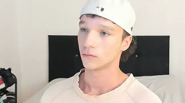 angelcortes online show from 01/29/25, 12:24