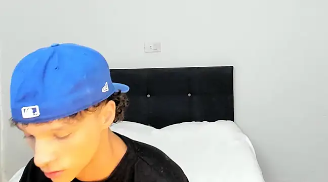 angelcortes online show from 03/14/25, 10:27