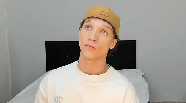 angelcortes online show from 03/21/25, 03:57