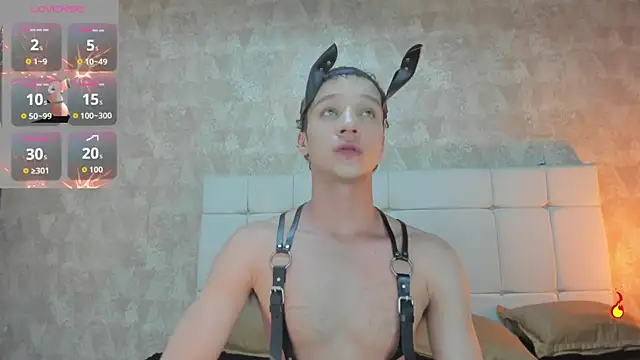 angelcortes online show from 12/15/25, 01:21