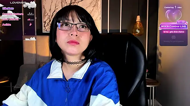 Snapshot of CoralineRicce_ chatting on 12/02/24, 04:31 CoralineRicce  online show from 12/02/24, 04:31