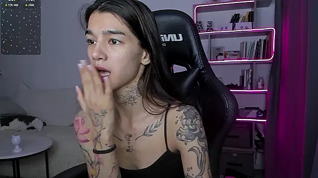 vinkitinkii online show from 12/02/24, 07:58
