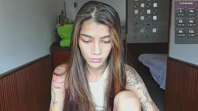 Snapshot of vinkitinkii chatting on 03/08/26, 06:06 vinkitinkii online show from 03/08/26, 06:06