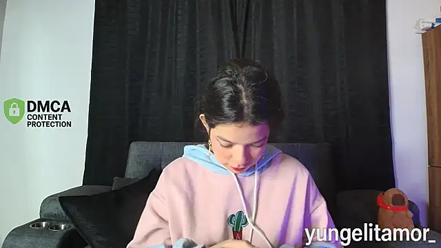 Snapshot of yungelitamor_ chatting on 09/29/25, 05:01 yungelitamor online show from 09/29/25, 05:01