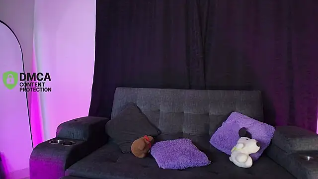 Snapshot of yungelitamor_ chatting on 05/21/26, 05:25 yungelitamor online show from 05/21/26, 05:25