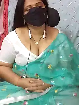 Snapshot of yours-kavaya chatting on 01/02/25, 02:00 yours-kavaya online show from 01/02/25, 02:00