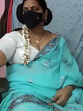 Snapshot of yours-kavaya chatting on 01/03/25, 07:27 yours-kavaya online show from 01/03/25, 07:27