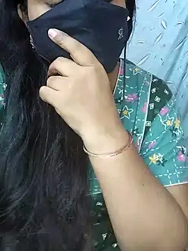 Snapshot of yours-kavaya chatting on 01/03/25, 05:53 yours-kavaya online show from 01/03/25, 05:53