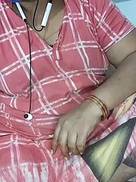 Snapshot of yours-kavaya chatting on 03/07/25, 06:00 yours-kavaya online show from 03/07/25, 06:00