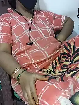 Snapshot of yours-kavaya chatting on 11/26/25, 04:19 yours-kavaya online show from 11/26/25, 04:19