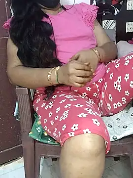 Snapshot of yours-kavaya chatting on 11/27/25, 09:33 yours-kavaya online show from 11/27/25, 09:33