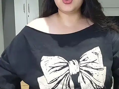 Miss cutiepie online show from 10/14/25, 07:47