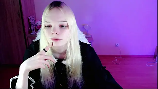 Snapshot of Emily_Nyaffee chatting on 01/26/25, 09:07 Emily Nyaffee online show from 01/26/25, 09:07