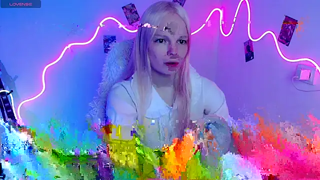 Snapshot of Emily_Nyaffee chatting on 10/01/25, 08:42 Emily Nyaffee online show from 10/01/25, 08:42