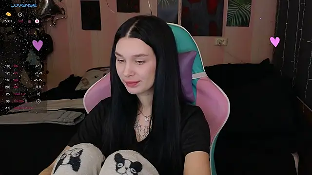 Snapshot of Amanda_Tender chatting on 02/04/25, 09:10 Amanda Tender online show from 02/04/25, 09:10