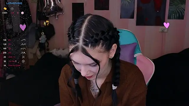 Snapshot of Amanda_Tender chatting on 02/06/25, 10:32 Amanda Tender online show from 02/06/25, 10:32