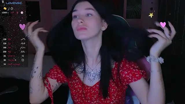 Snapshot of Amanda_Tender chatting on 03/04/25, 10:49 Amanda Tender online show from 03/04/25, 10:49