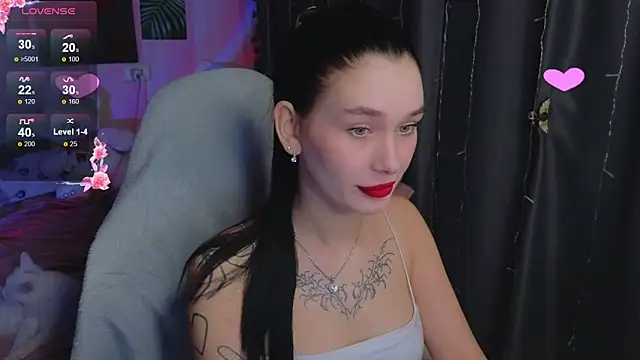 Snapshot of Amanda_Tender chatting on 11/30/25, 10:14 Amanda Tender online show from 11/30/25, 10:14