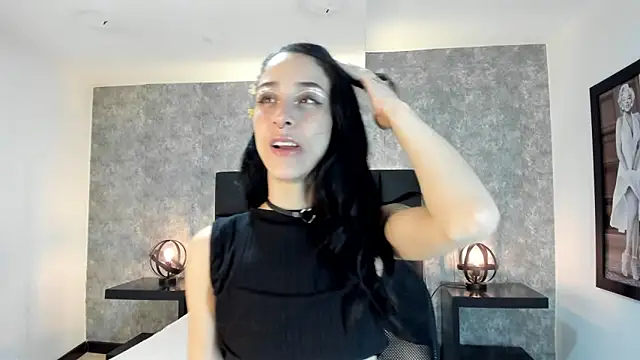 lhiamfit online show from 12/14/24, 04:45