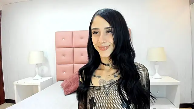 lhiamfit online show from 01/18/25, 02:44