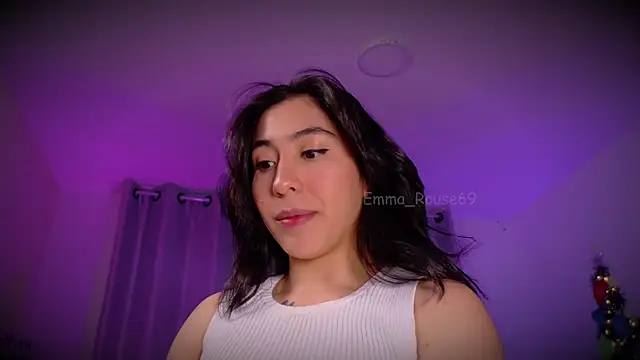 Snapshot of emma_rouse69 chatting on 12/23/24, 10:12 emma rouse69 online show from 12/23/24, 10:12