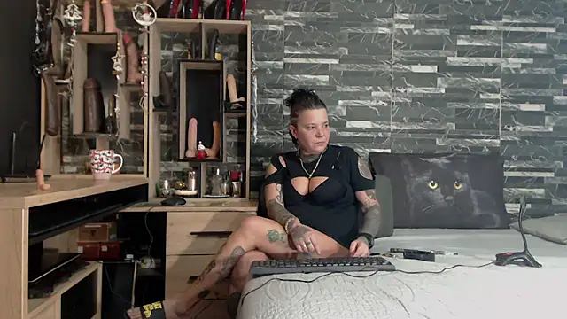 Mistress Miry online show from 12/11/24, 01:15