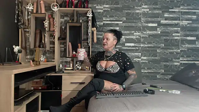 Mistress Miry online show from 12/23/24, 04:22