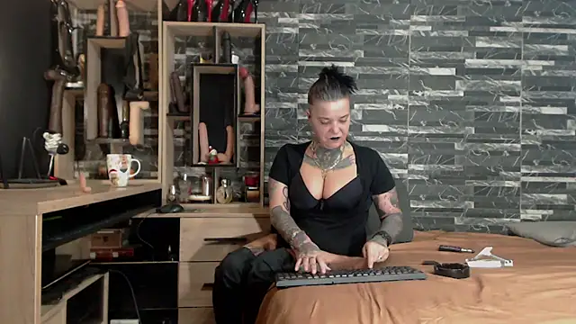 Mistress Miry online show from 01/12/25, 01:32