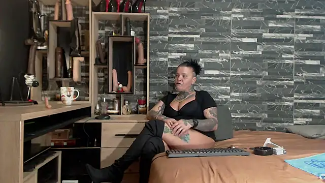 Mistress Miry online show from 01/12/25, 04:42