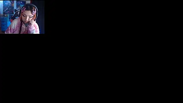 Snapshot of linda_mort chatting on 04/26/26, 11:24 linda mort online show from 04/26/26, 11:24