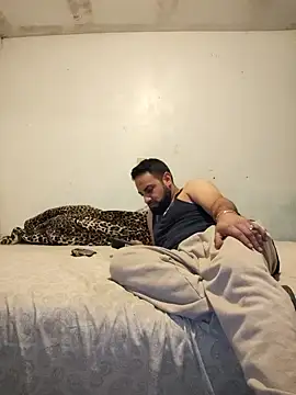 Renooo04 online show from 03/19/26, 09:41