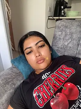 NatashaBrown12 online show from 04/14/26, 02:12