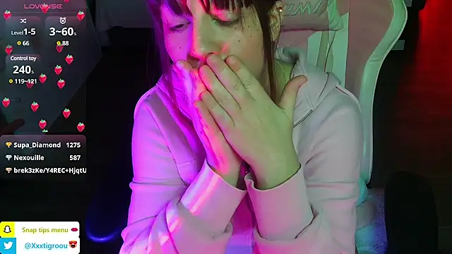 PetiteAngel666 online show from 01/23/25, 03:05