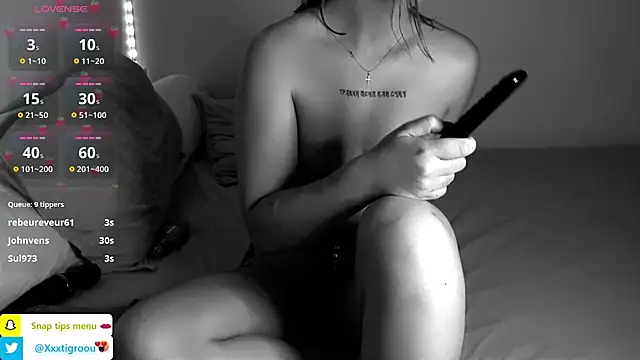 PetiteAngel666 online show from 02/06/25, 06:08