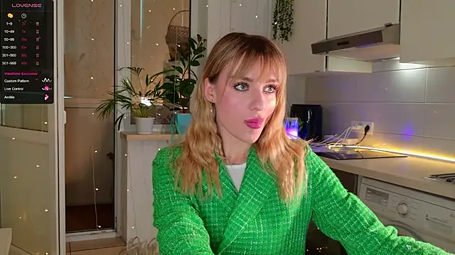 Snapshot of MissLovex chatting on 03/05/26, 06:53 MissLovex online show from 03/05/26, 06:53