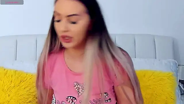 Snapshot of AllisonSweets chatting on 01/19/25, 01:22 AllisonSweets online show from 01/19/25, 01:22