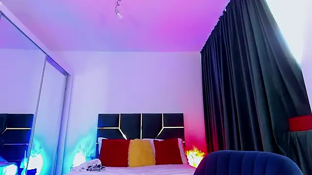 Snapshot of AllisonSweets chatting on 04/15/26, 12:45 AllisonSweets online show from 04/15/26, 12:45