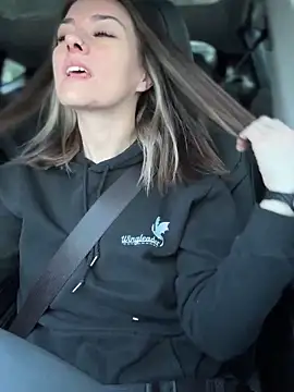 LadyLena1 online show from 01/26/25, 04:09