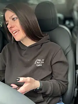 LadyLena1 online show from 02/05/25, 09:29