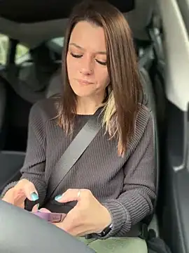 LadyLena1 online show from 10/02/25, 06:26