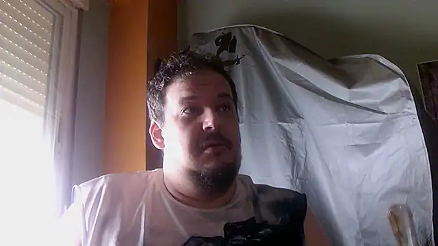 Snapshot of porkorossy chatting on 04/30/26, 07:58 porkorossy online show from 04/30/26, 07:58