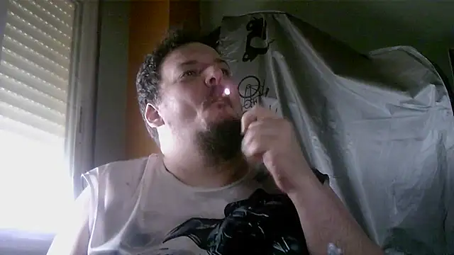 Snapshot of porkorossy chatting on 05/02/26, 07:35 porkorossy online show from 05/02/26, 07:35