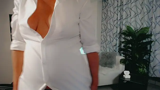 Snapshot of Favorite_0 chatting on 02/19/26, 05:09 Favorite 0 online show from 02/19/26, 05:09