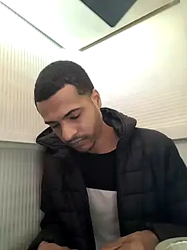 Snapshot of albert___corleone chatting on 12/12/24, 12:22 albert corleone online show from 12/12/24, 12:22