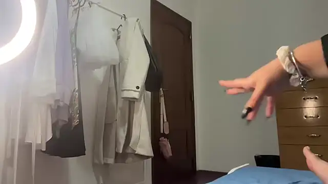 bybabyblue online show from 11/04/25, 09:36