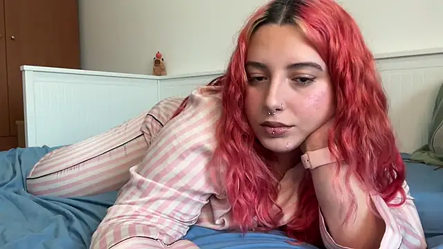 Snapshot of bybabyblue chatting on 03/31/26, 05:24 bybabyblue online show from 03/31/26, 05:24