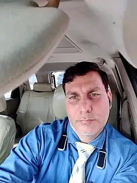 Snapshot of ZIMMY25 chatting on 04/01/26, 10:27 ZIMMY25 online show from 04/01/26, 10:27