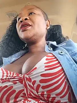 Snapshot of Bootyliciousbbw12 chatting on 05/27/26, 06:32 Bootyliciousbbw12 online show from 05/27/26, 06:32
